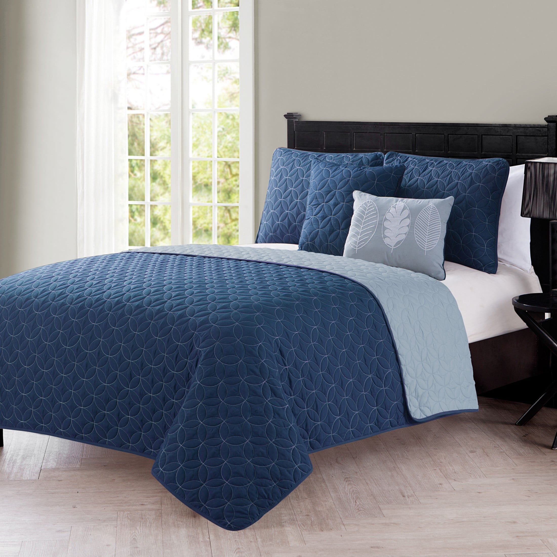 VCNY Hayden 5-Piece Navy Geometric Polyester Quilt Set， Queen - Reversible