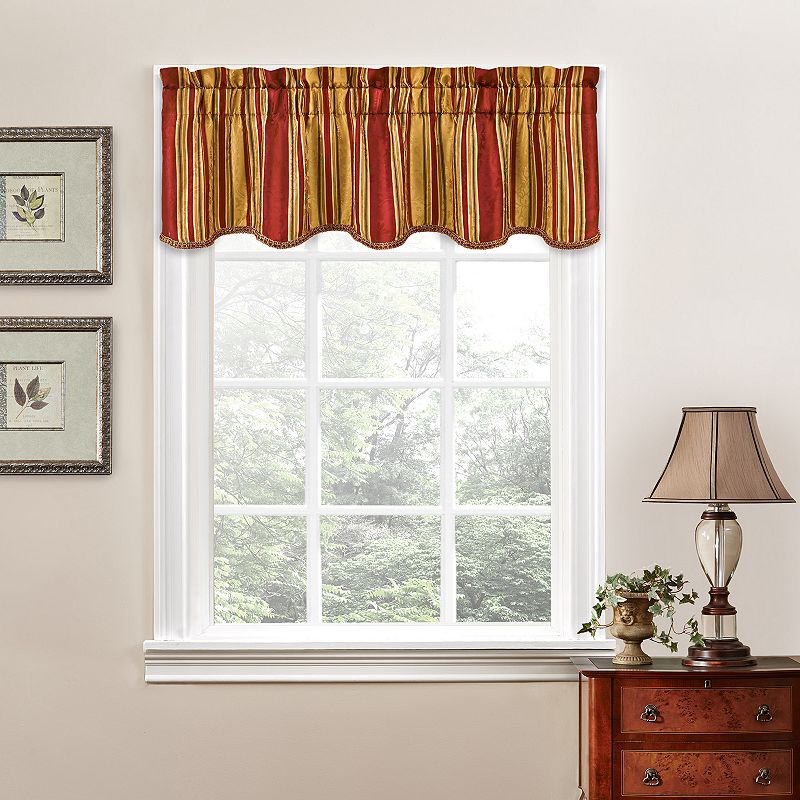 Traditions by Waverly Stripe Ensemble Scalloped Window Valance