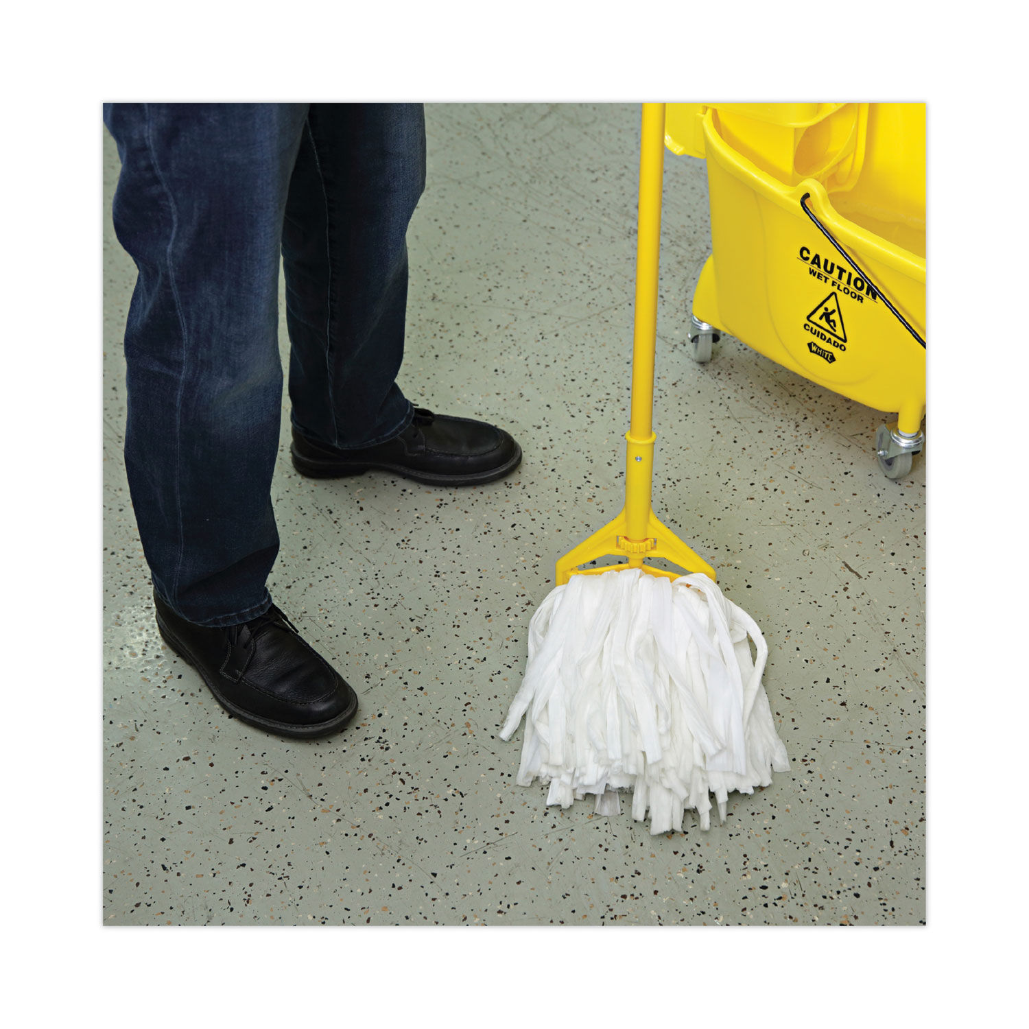 Nonwoven Cut End Edge Mop by Boardwalkandreg; BWKBW2020