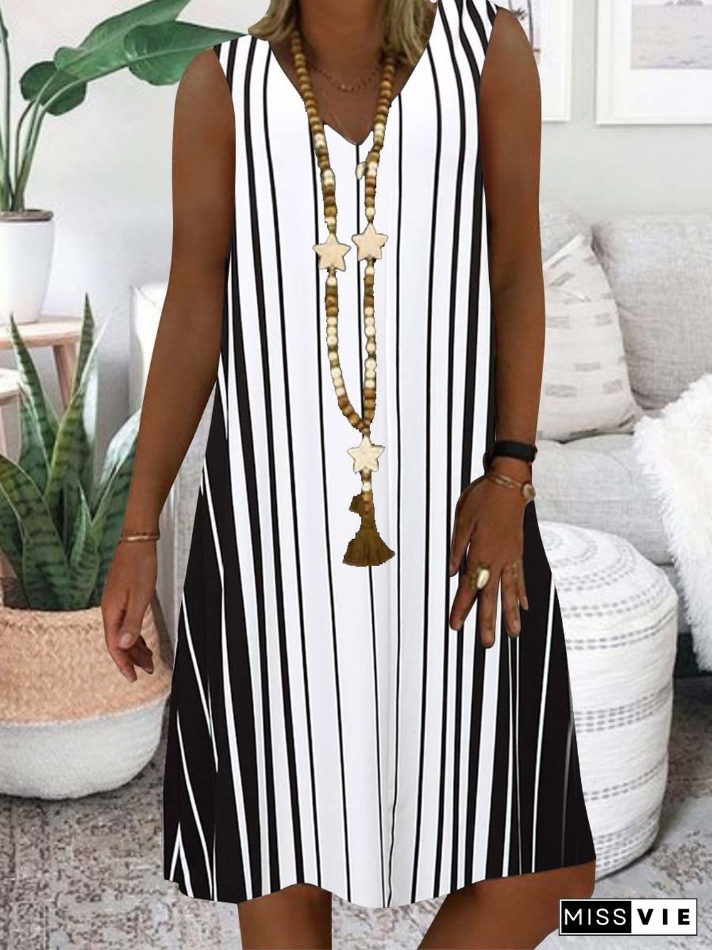 Women White Sleeveless V-neck Printed Midi Dress