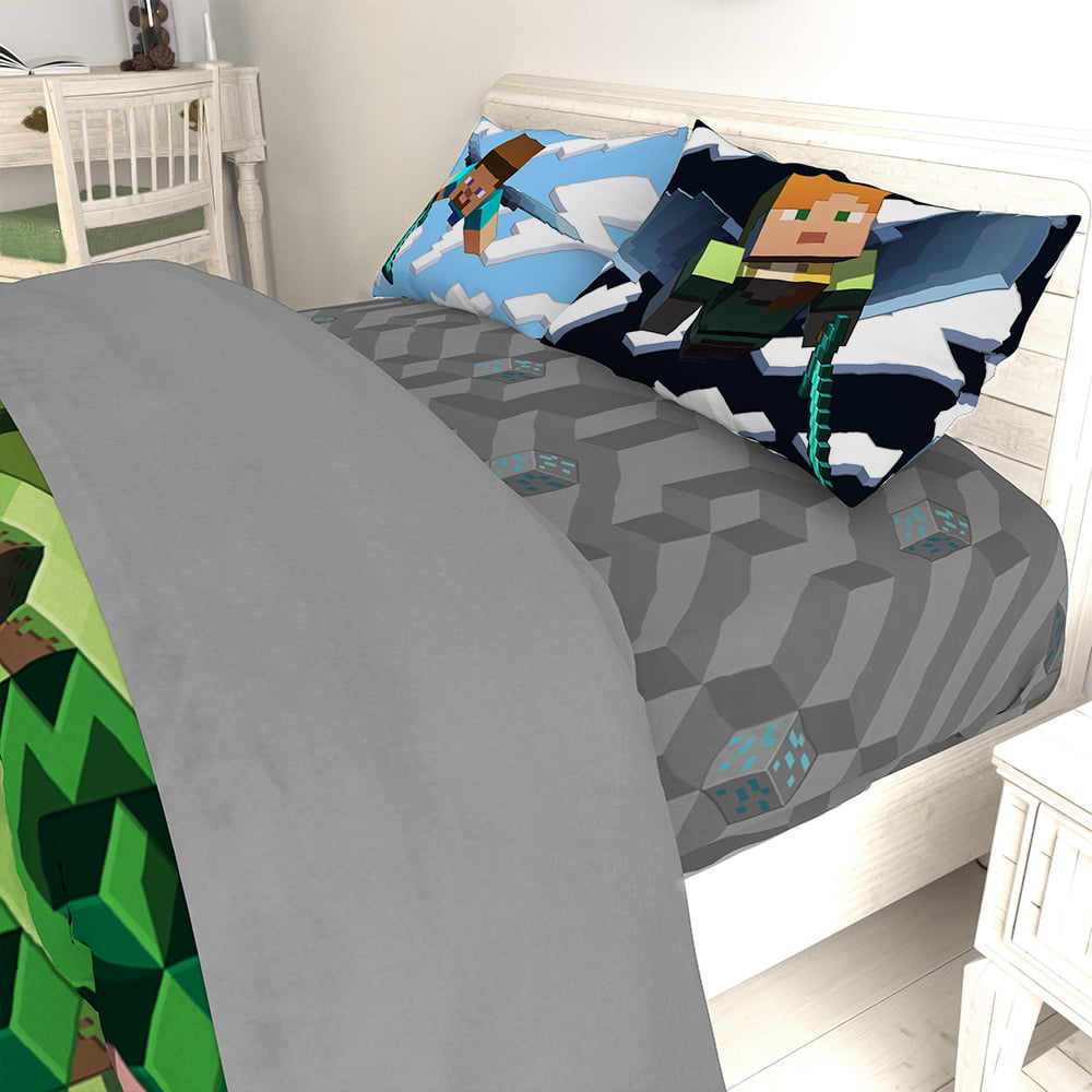 Minecraft Kids 4 Pieces Green Bed-in-a-Bag, 100% Microfiber, Gaming Bedding, Full