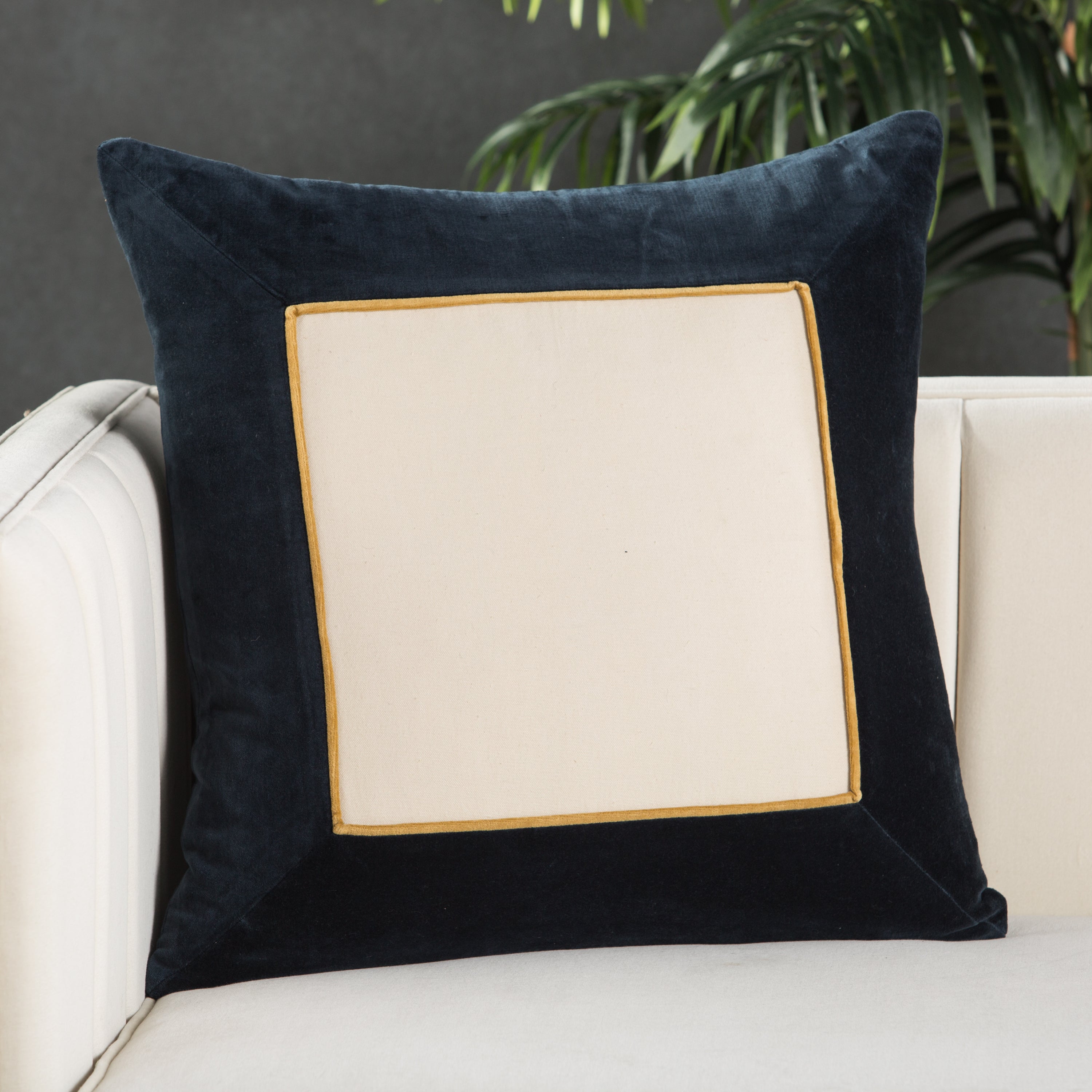 Hendrix Border Navy & Cream Pillow