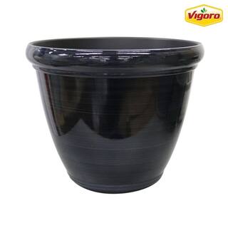 Vigoro 14.9 in. Oakland Large Black High-Density Resin Planter (14.9 in. D x 12 in. H) With Drainage Hole HDR-088745