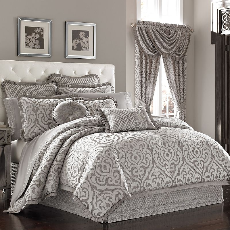 Five Queens Court Lafayette Silver Comforter Set with Shams