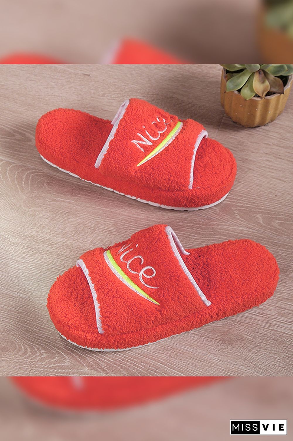 Nice Emrboidery Fleece Slippers