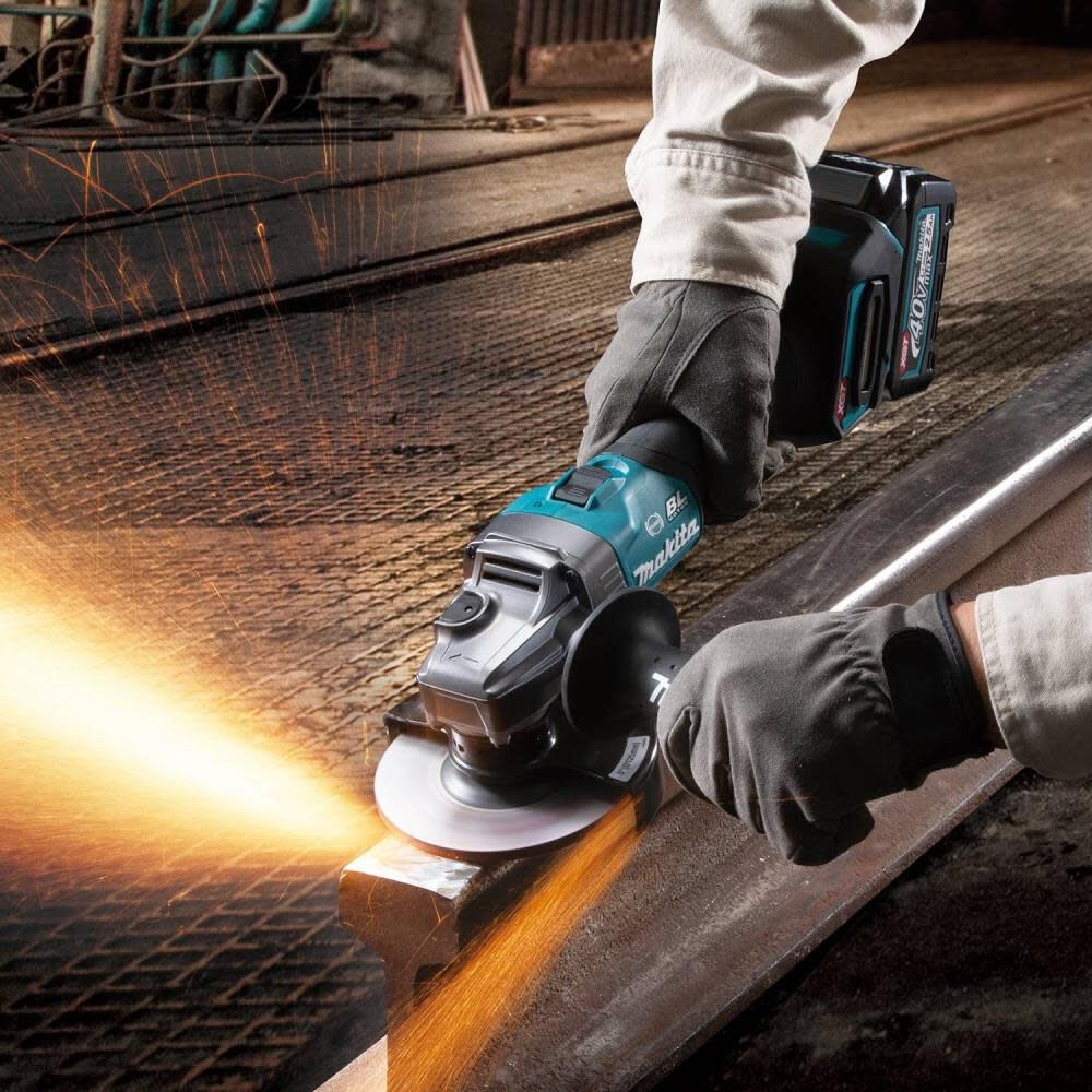 Makita XGT 40V max Angle Grinder Kit 4 1/2 / 5