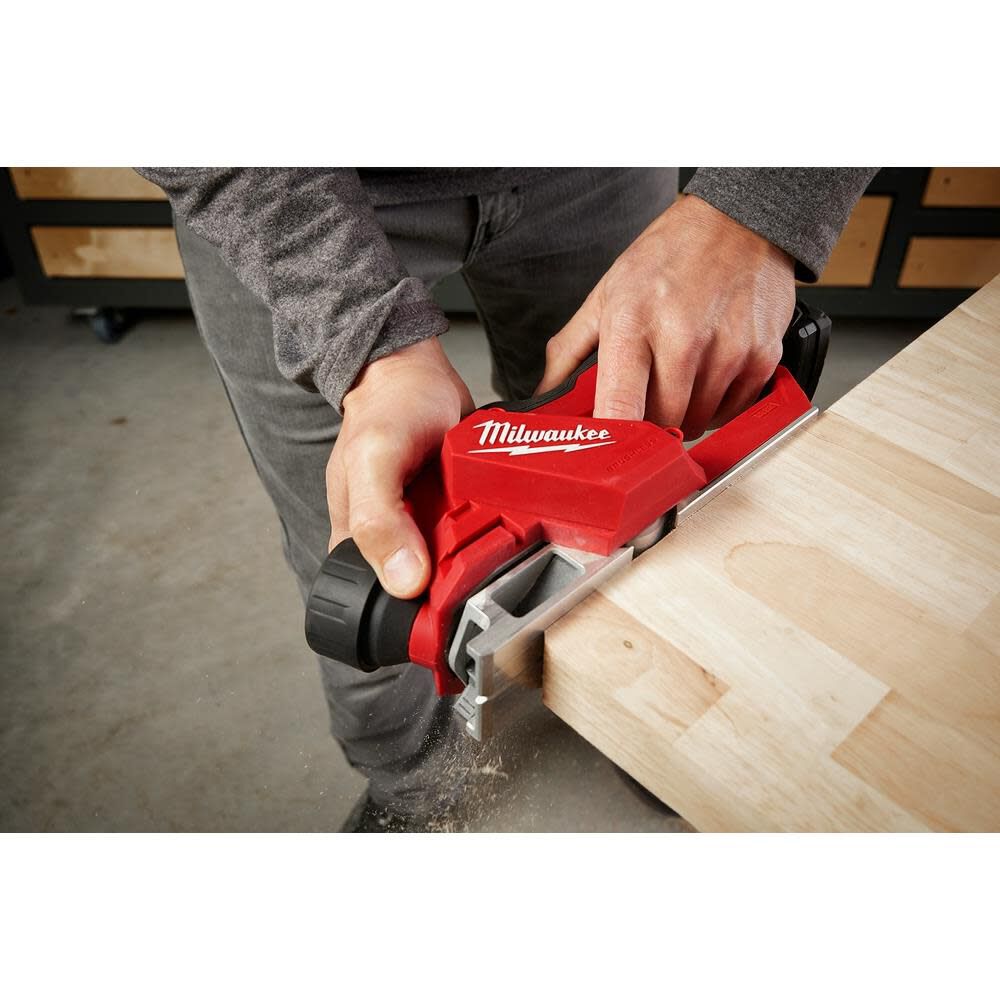 Milwaukee M12 2