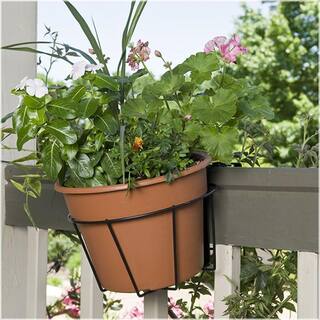 Gilbert  Bennett 10 in. Metal Adjustable Flower Pot Holder R0926-B