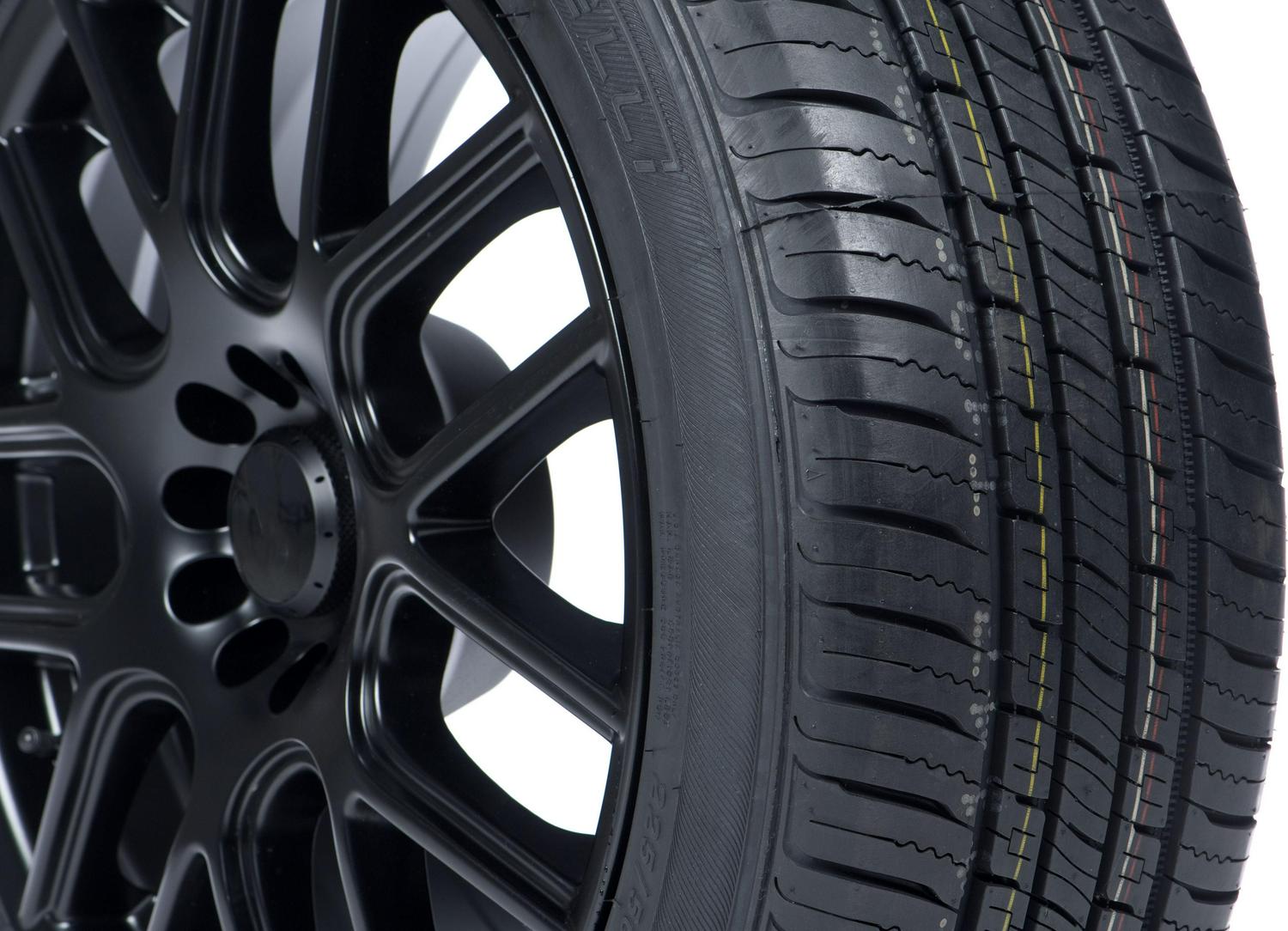 Vercelli Strada I All Season 275/60R20 115T SUV/Crossover Tire