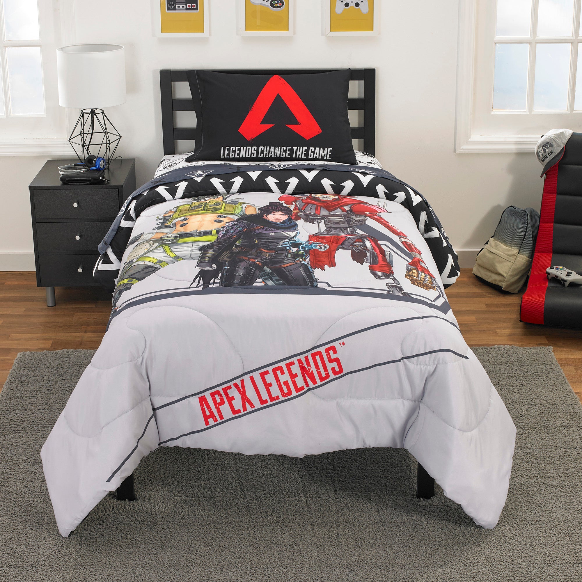 Apex Legends Twin Bed in a Bag， Gaming Bedding， Comforter and Sheets， Grey