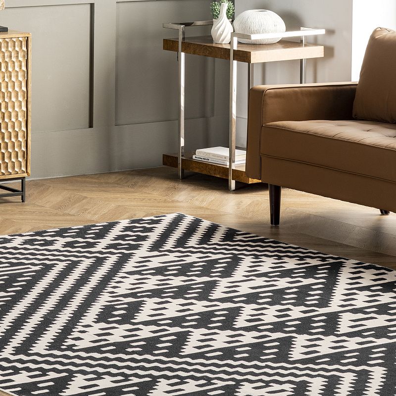 nuLOOM Chiara Machine Washable Modern Geometric Area Rug