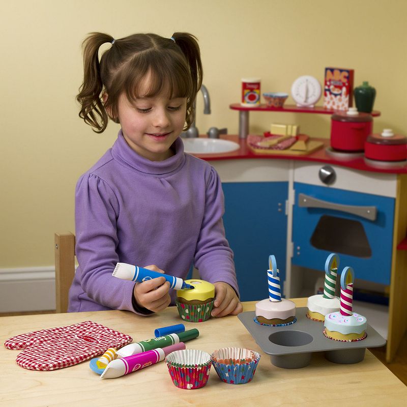 Melissa and Doug Bake and Decorate Cupcake Set