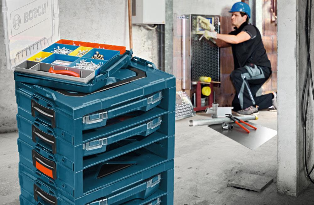 Organizational Shelf System with Drawers and Carry Handle ;