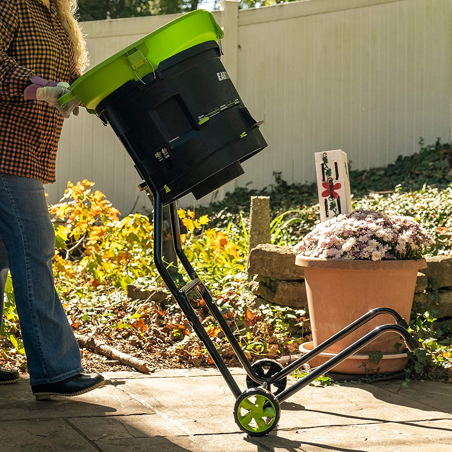 Earthwise LM71313 Amp 13-Inch Corded Electric Leaf Mulcher/Shredder， Green