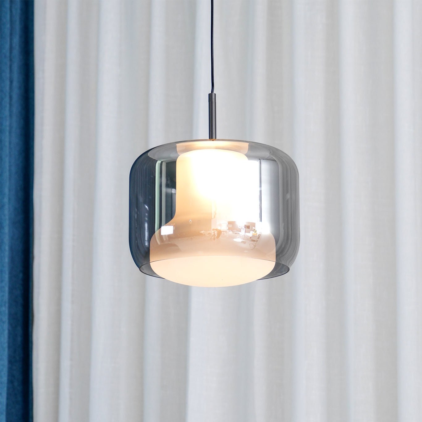 Titan Glass Pendant Lamp