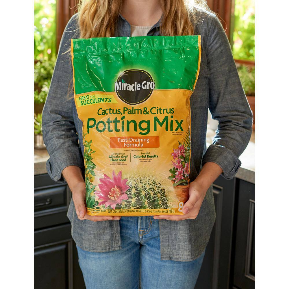 Miracle-Gro 8 Qt. Cactus Palm and Citrus Potting Mix 72078500