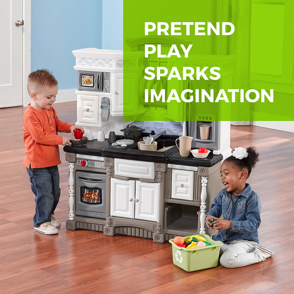 Step2 Lifestyle Dream Kitchen Toddler Play Kitchen Set