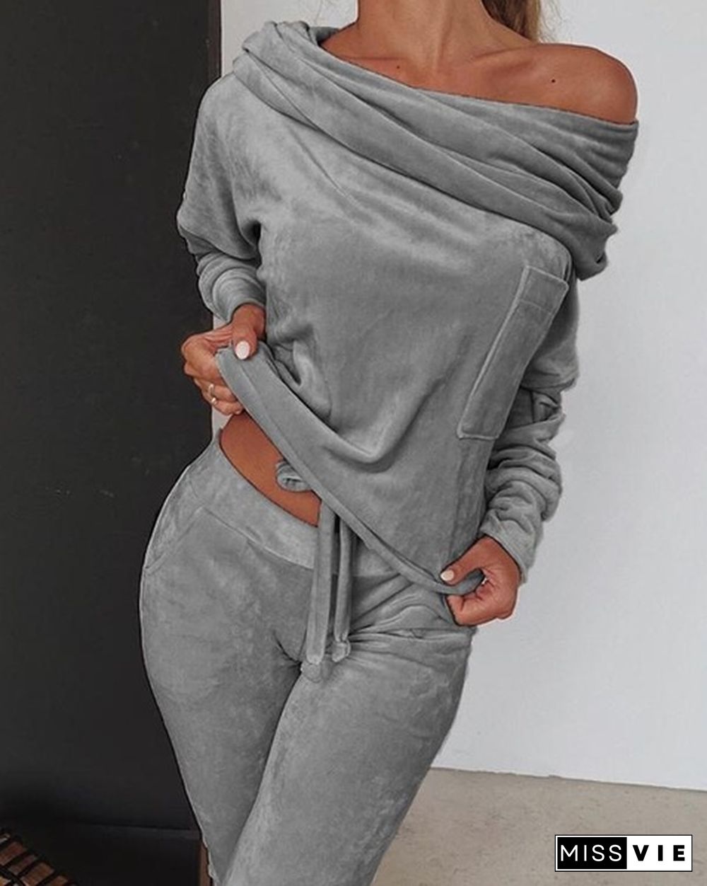 New Women's Fashion Autumn and Winter Casual 2 Piece Coral Fleece Off Shoulder Tops + Long Pants Set Running Sets Breathable Sports Wear Yoga Wear