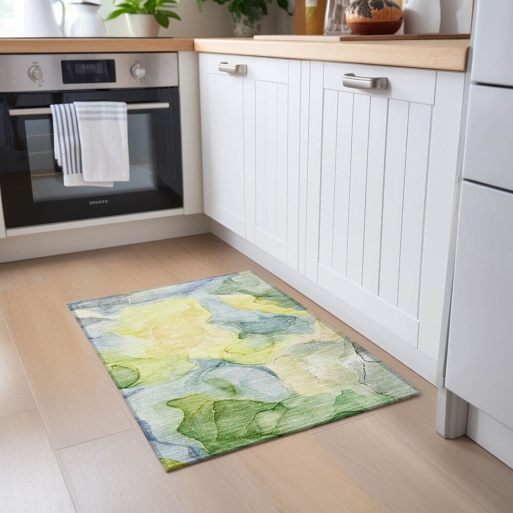 Machine Washable Indoor/ Outdoor Chantille Watercolor Yellow Rug