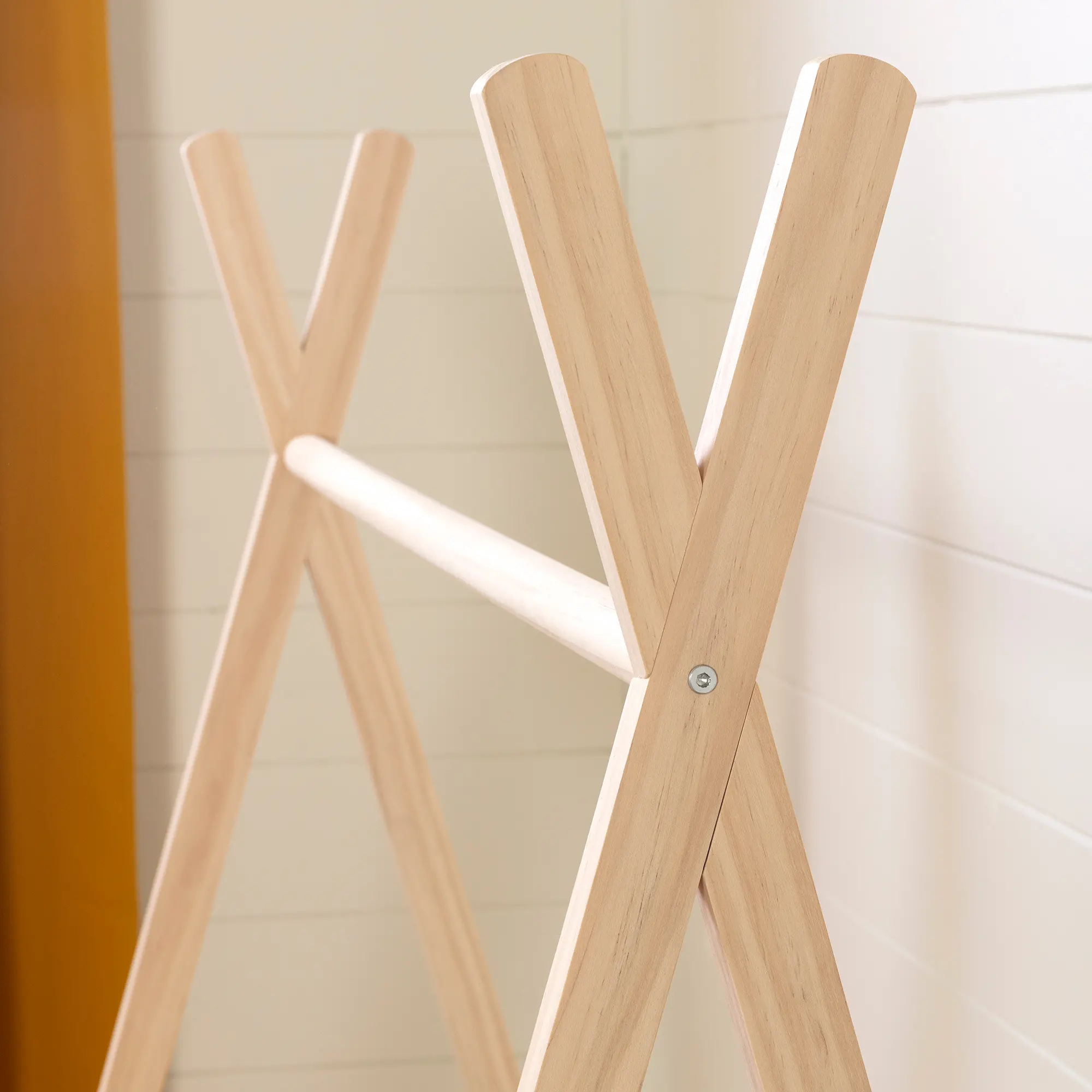 Sweedi Scandinavian Pine Clothes Rack for Kids - South Shore