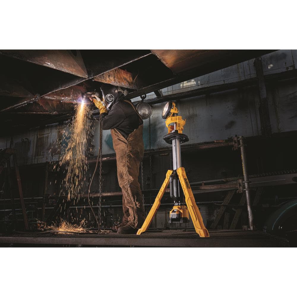 DEWALT 20V MAX Cordless Tripod Light (Light Only) Bare Tool DCL079B from DEWALT