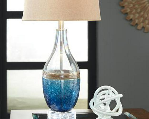 Signature Design by Ashley Johanna Beach Inspired Glass Table Lamps， Set of 2 ， Clear and Blue