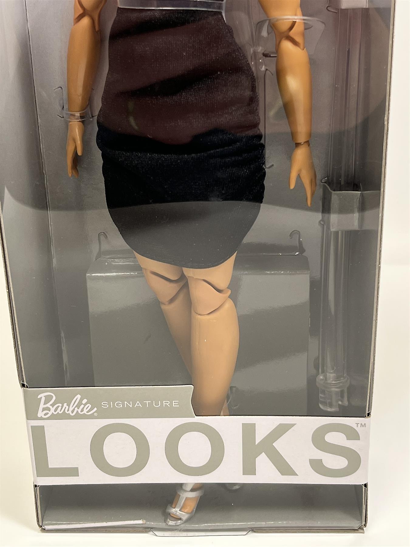 Barbie Signature Looks #12 Doll Curvy Brunette Ponytail Mattel HBX95