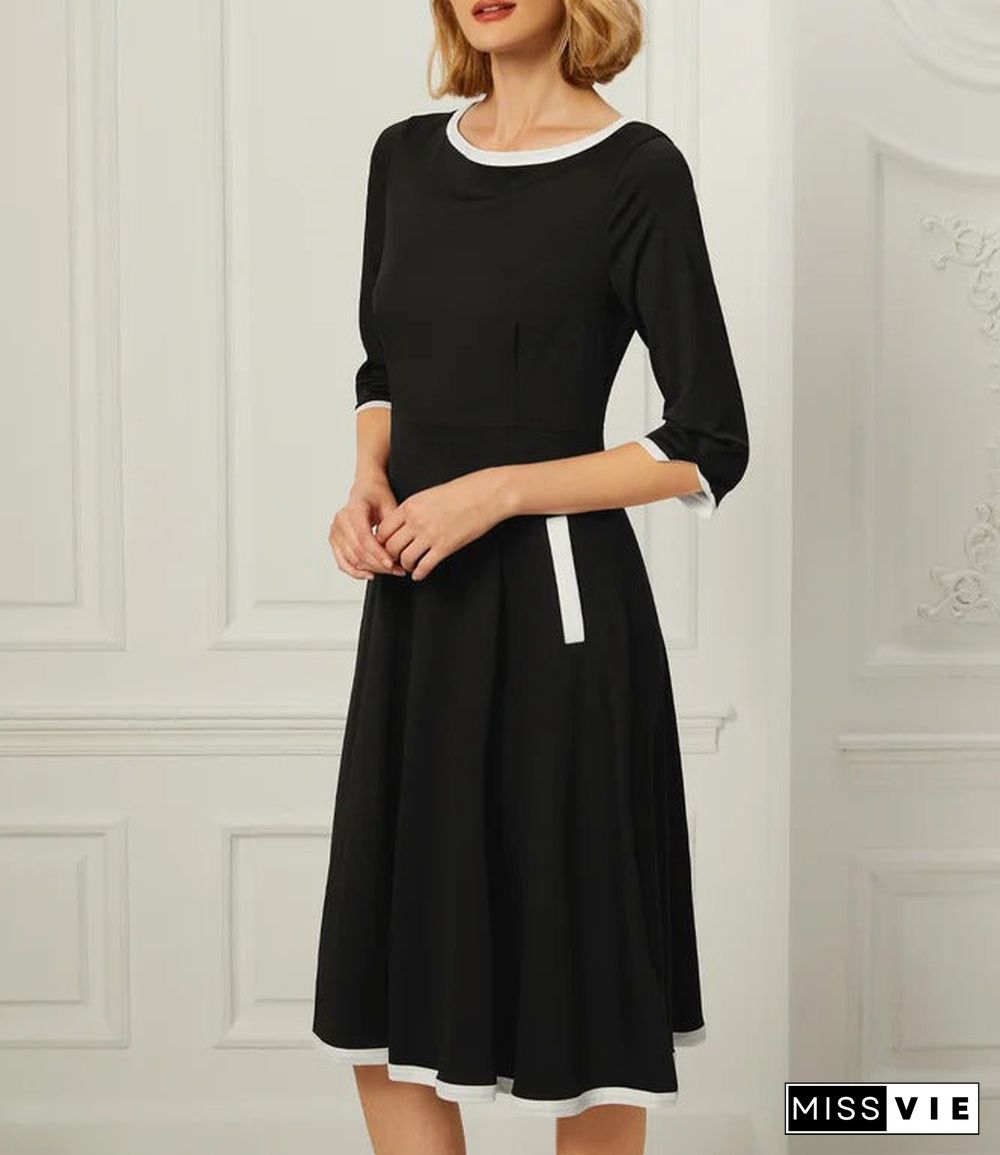 Groovy 3/4 Sleeve Round Neck Midi Dress