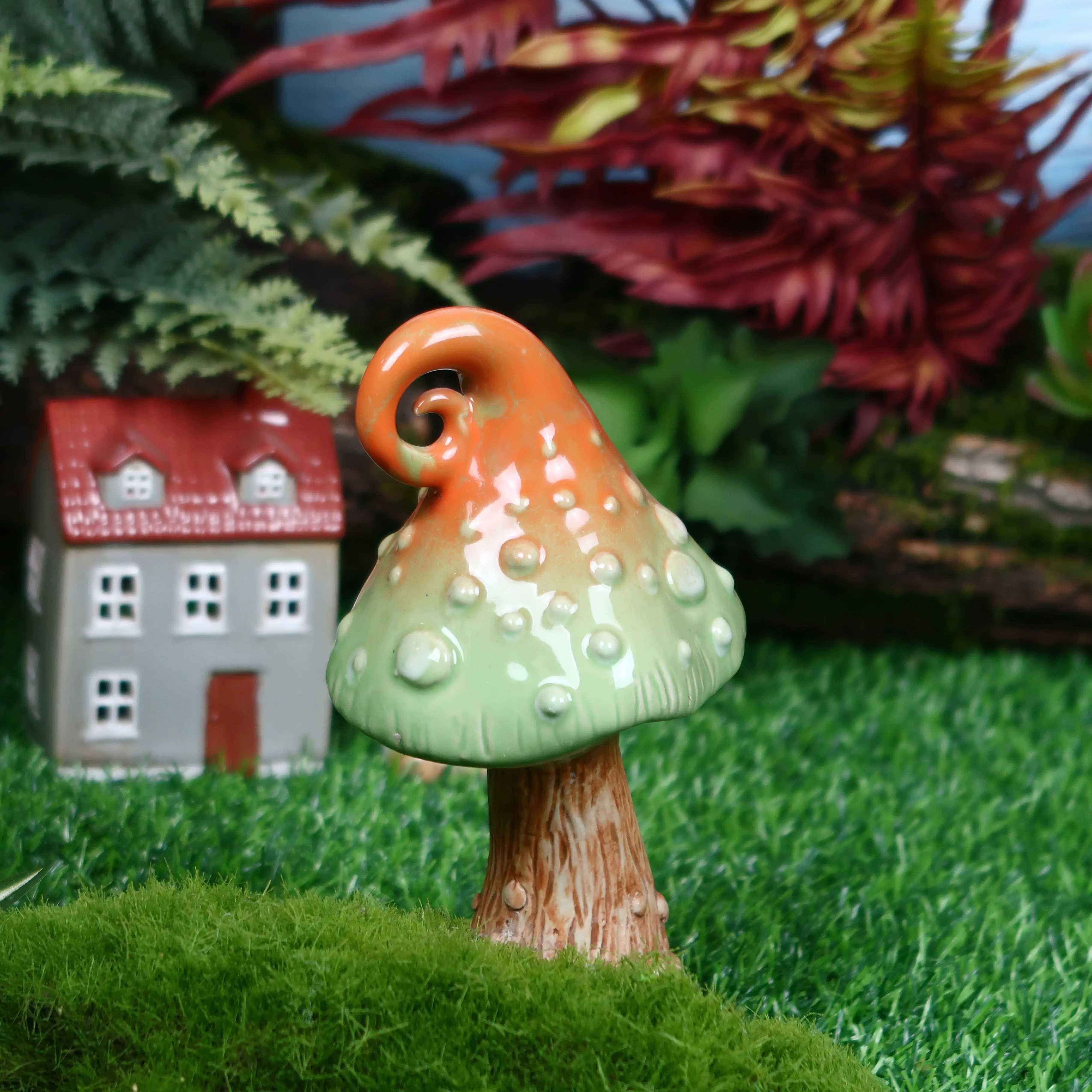 Lovely Garden Ceramic Mushrooms Statues Lawn Ornaments Figurines Yard Decoration Mushroom Garden Accessories  Ceramic Ornament