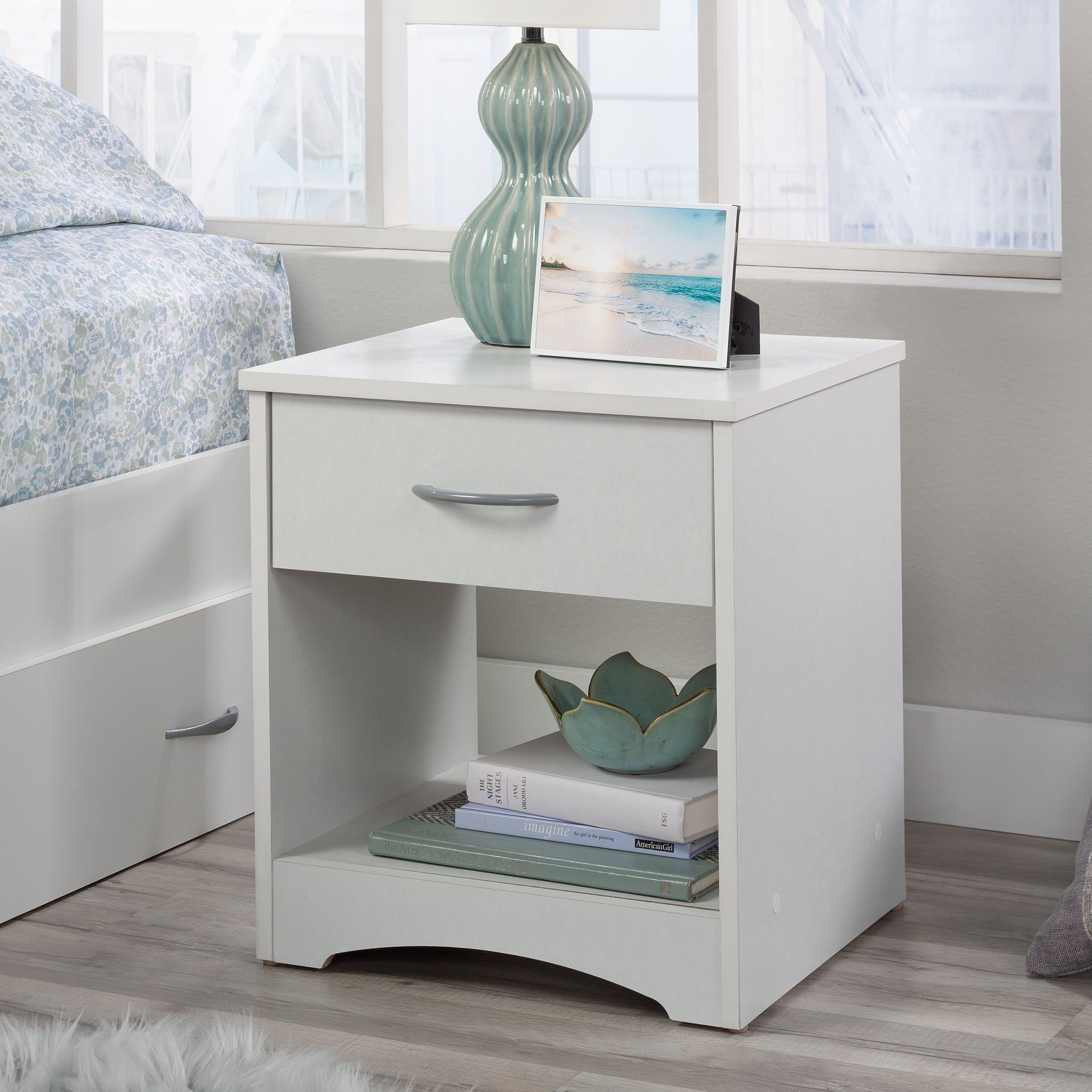 Sauder Beginnings Modern 1-Drawer Nightstand, Soft White Finish