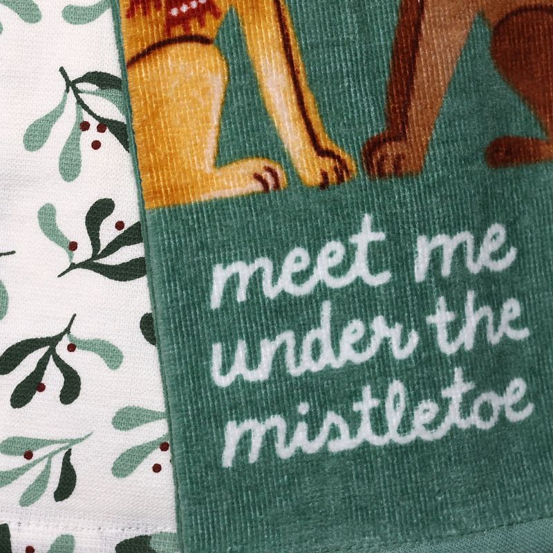 St. Nicholas Square? 2-Pack Under The Mistletoe Dog Kitchen Towels