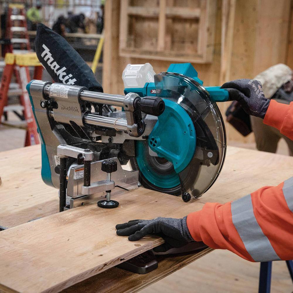 Makita 40V max XGT Brushless Cordless 10 in. Dual-Bevel Sliding Compound Miter Saw AWS Capable (Tool Only) GSL03Z