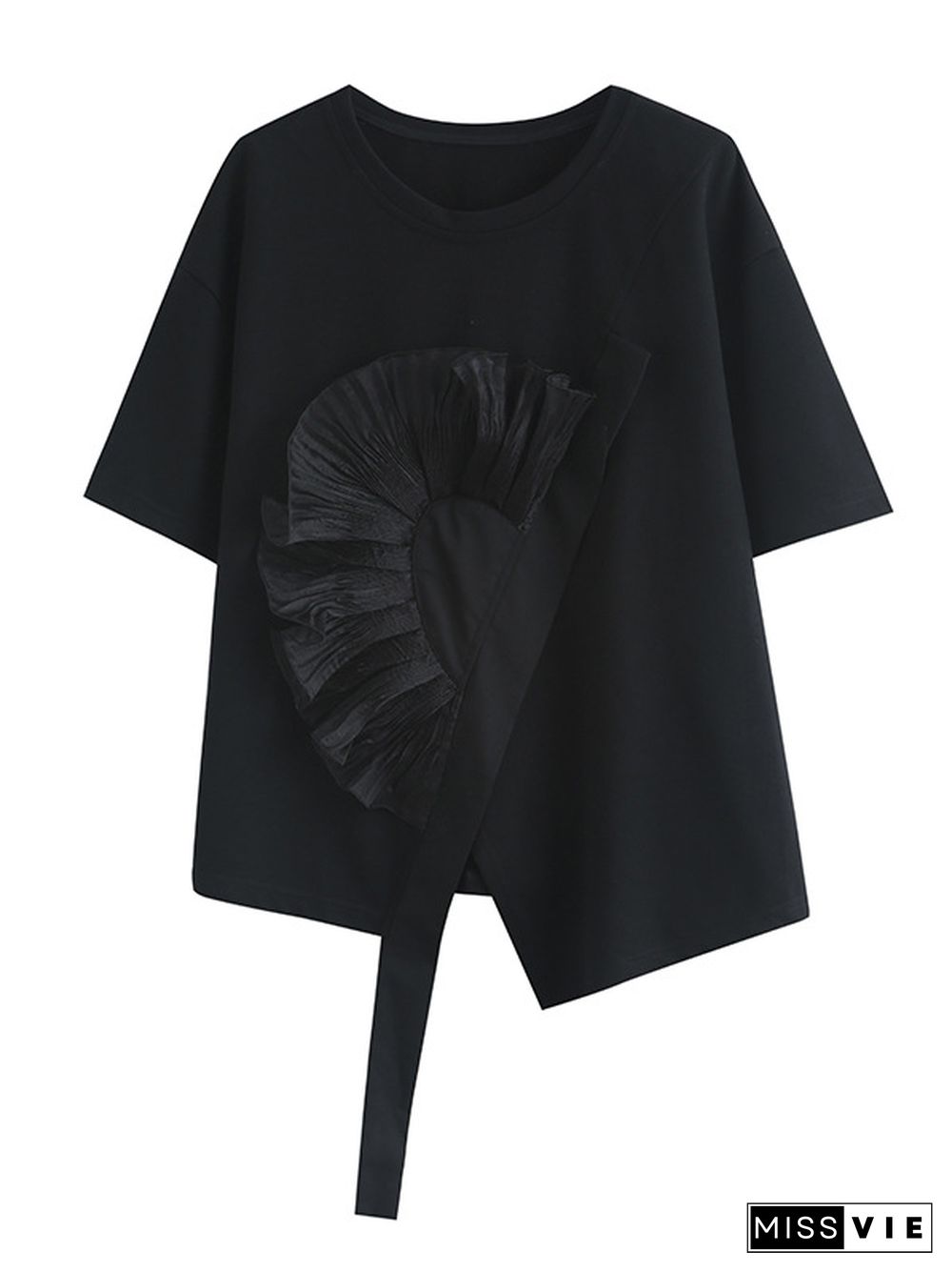 Stylish Black White Irregular Applique T-Shirt