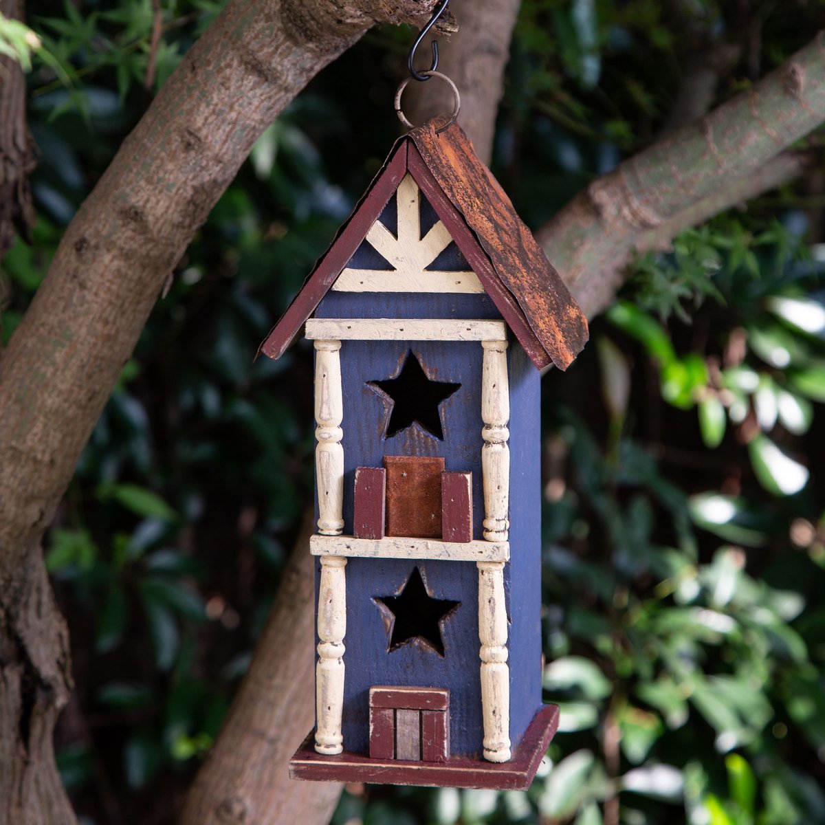 Glitzhome Solid Wood and Metal Bird House， 12.60-in