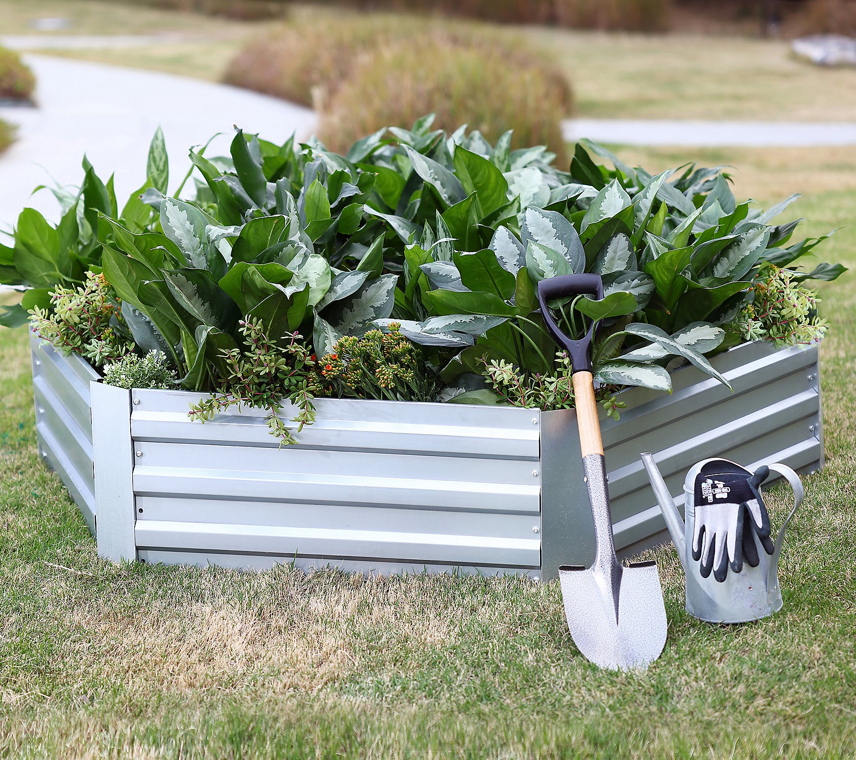 LuxenHome Galvanized Steel Hexagon Raised Garden Bed Planter