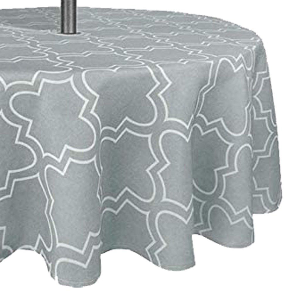 Tektrum 60 inch Round Moroccan Quatrefoil Outdoor Tablecloth with Umbrella Hole and Zipper, Zippered Table Cover - Spill Proof/Waterproof - for Patio Garden Tabletop Decor (Light Grey)