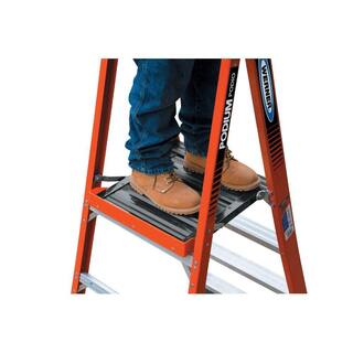 Werner 8 ft. Fiberglass Podium Step Ladder ( 14 ft. Reach Height) with 300 lbs. Load Capacity Type IA Duty Rating PDIA08