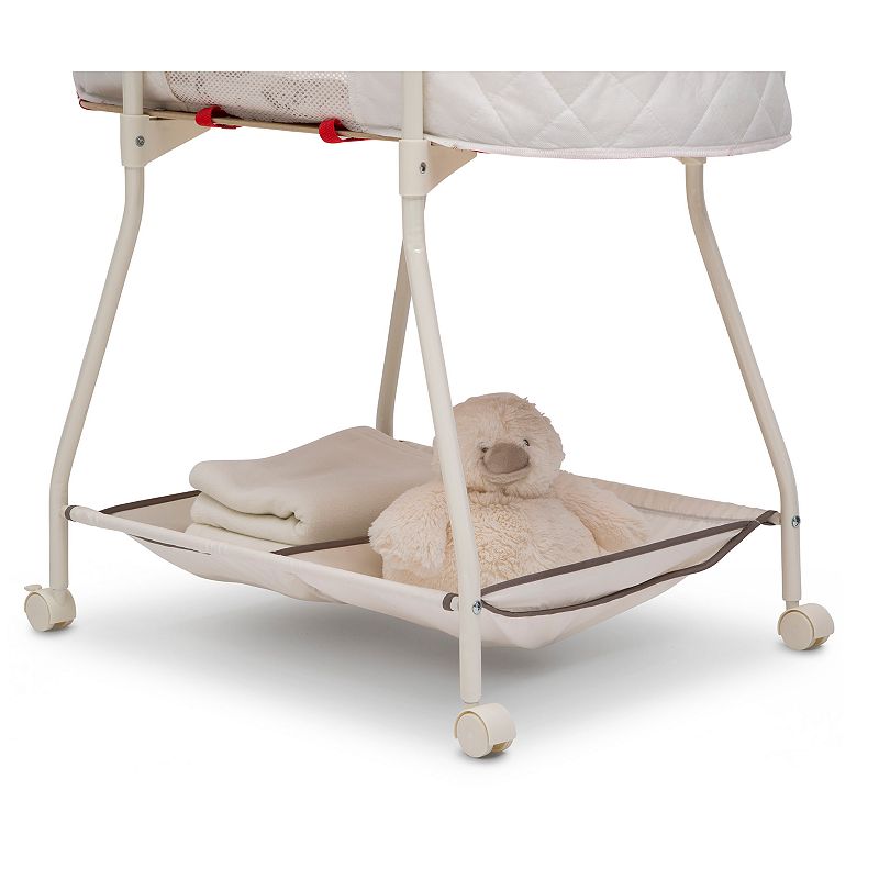 Delta Children Deluxe Sweet Beginnings Bassinet