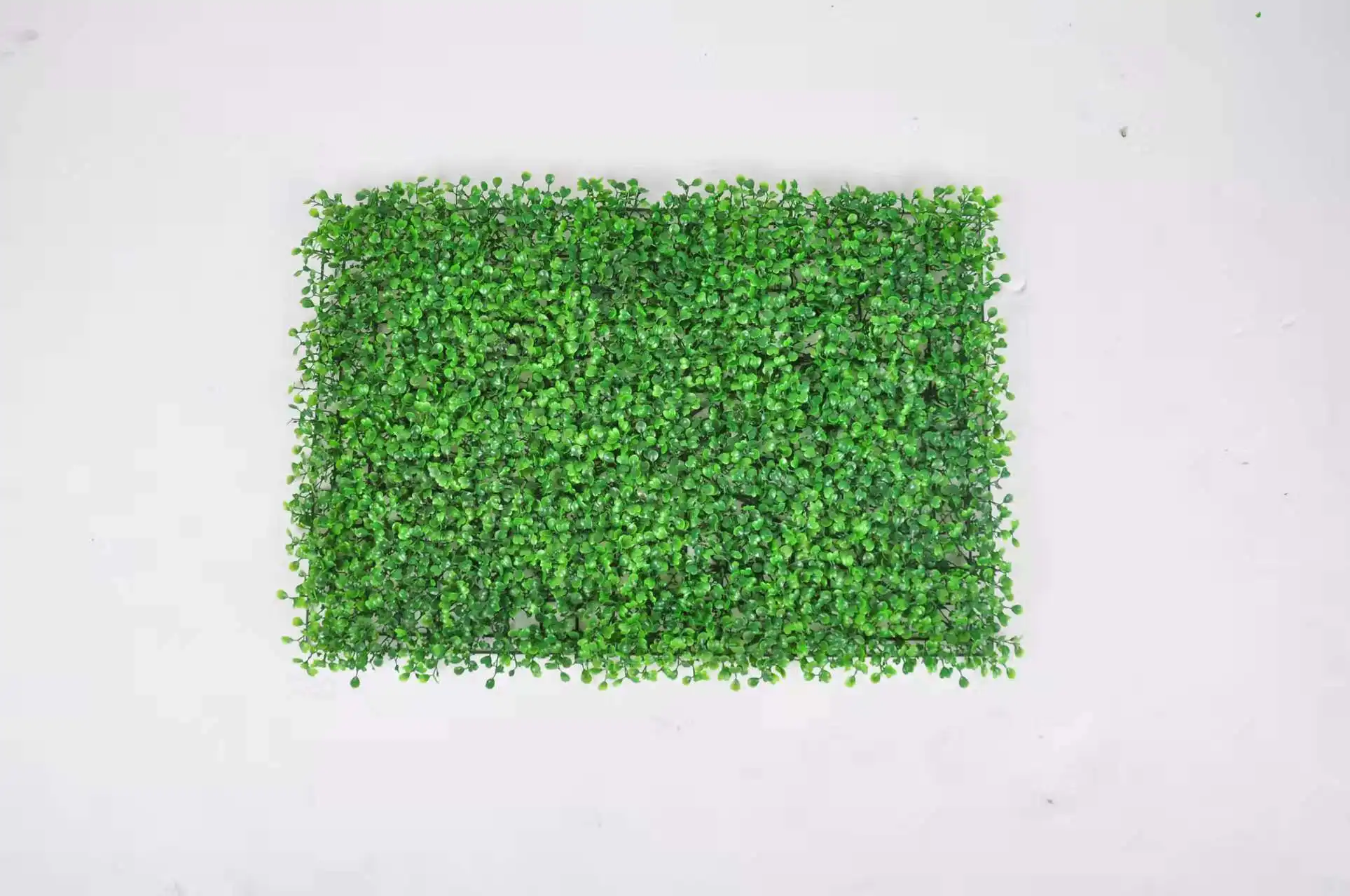 Factory Direct Supply Cheap Price Outdoor Wedding Green Artificial Wreath Decor Plant Wall Decoration For Indoor