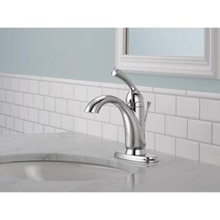 Delta Haywood Single Hole Single-Handle Bathroom Faucet in Chrome 15999-DST