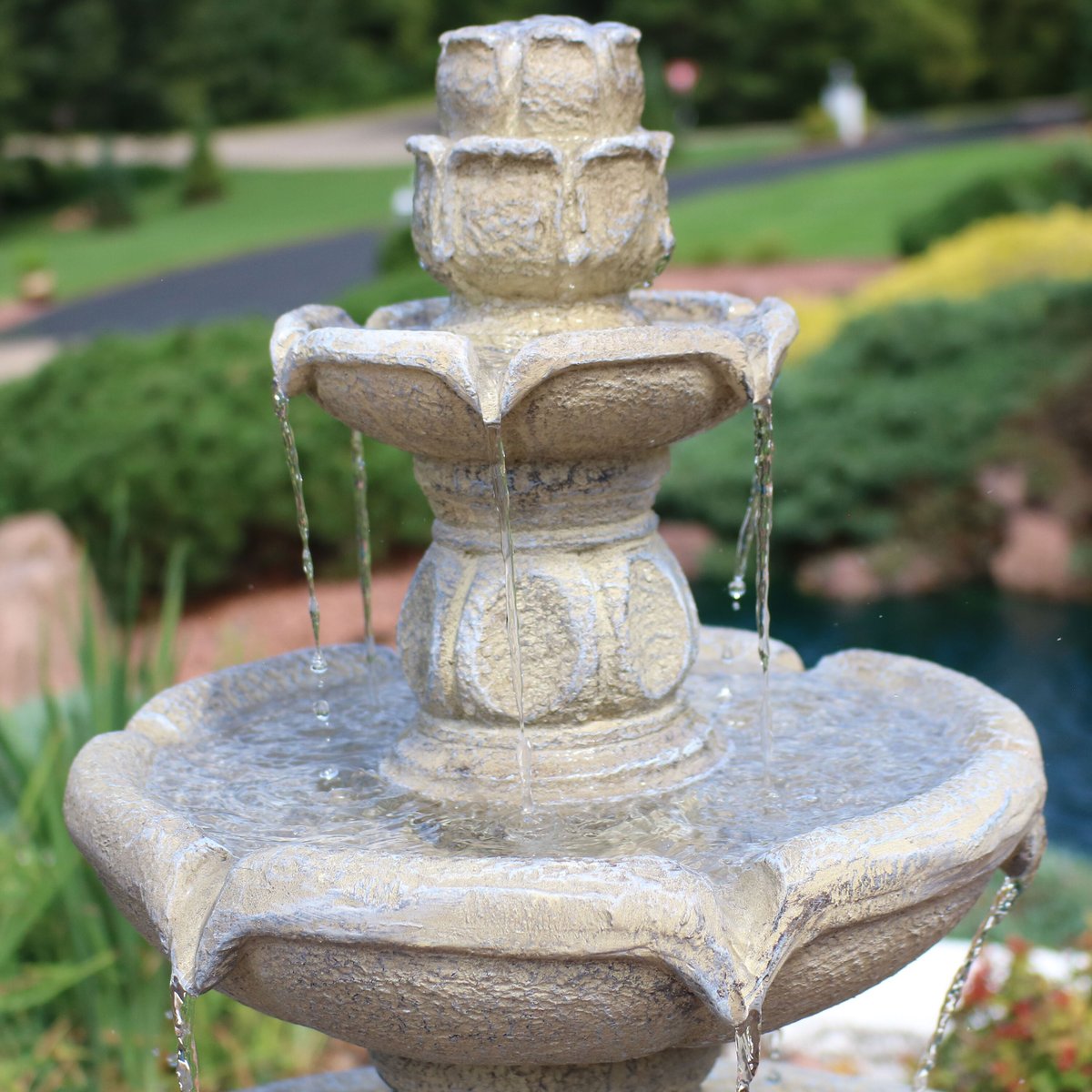 Sunnydaze Decor 3-Tier Birds-foot Delight Outdoor Water Fountain