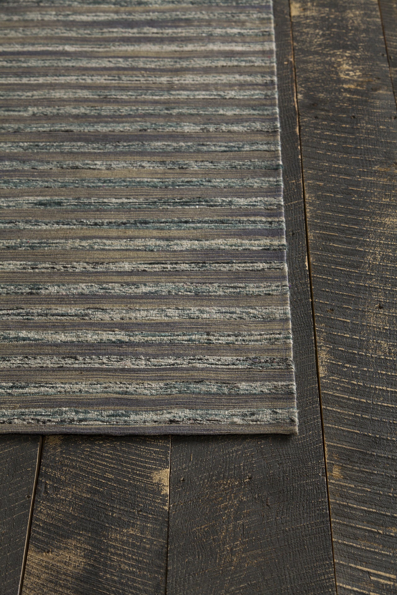 Aletta Collection Hand-Woven Area Rug