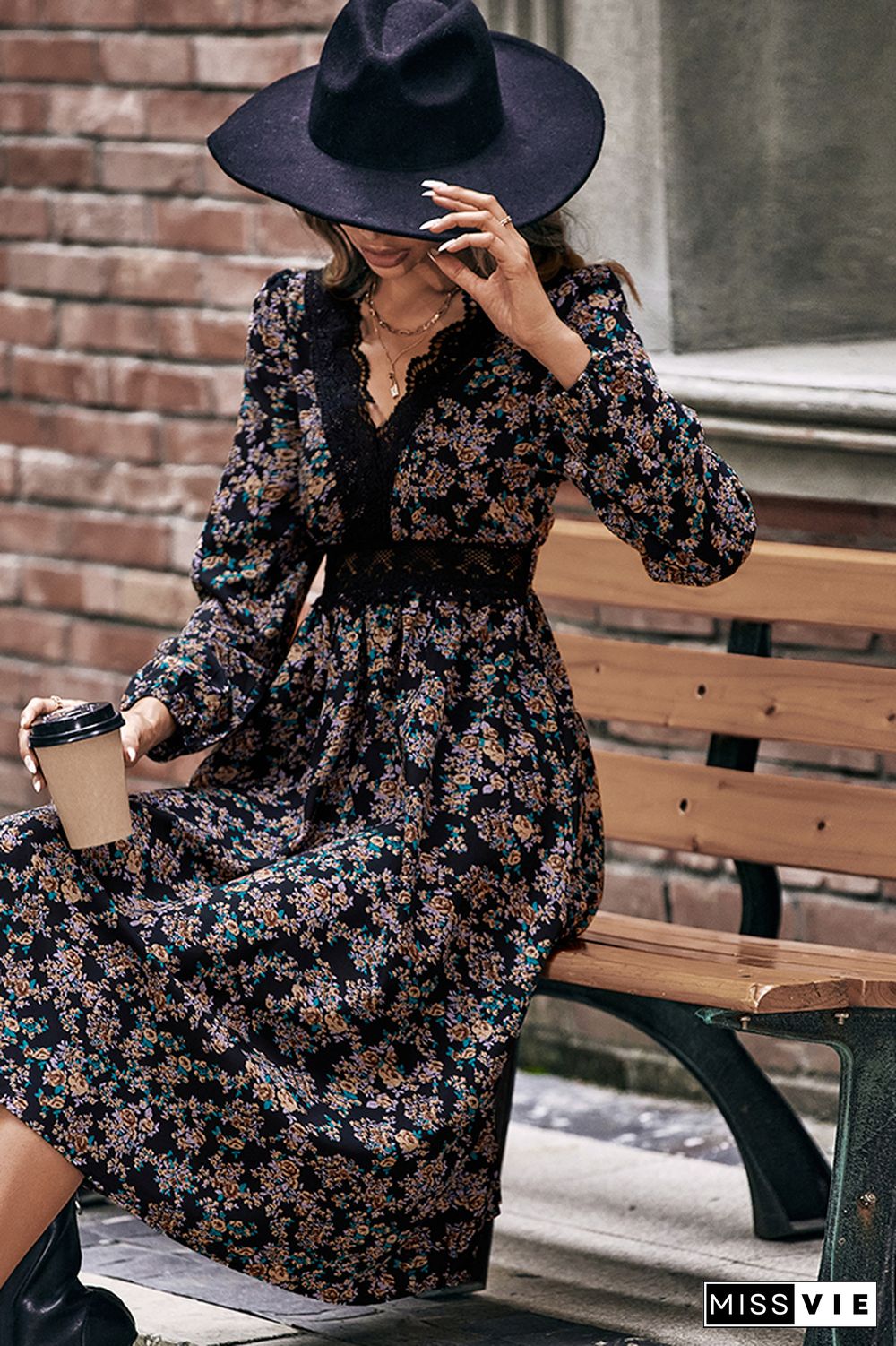 V Neck Lace Elastic Waist Floral Dress