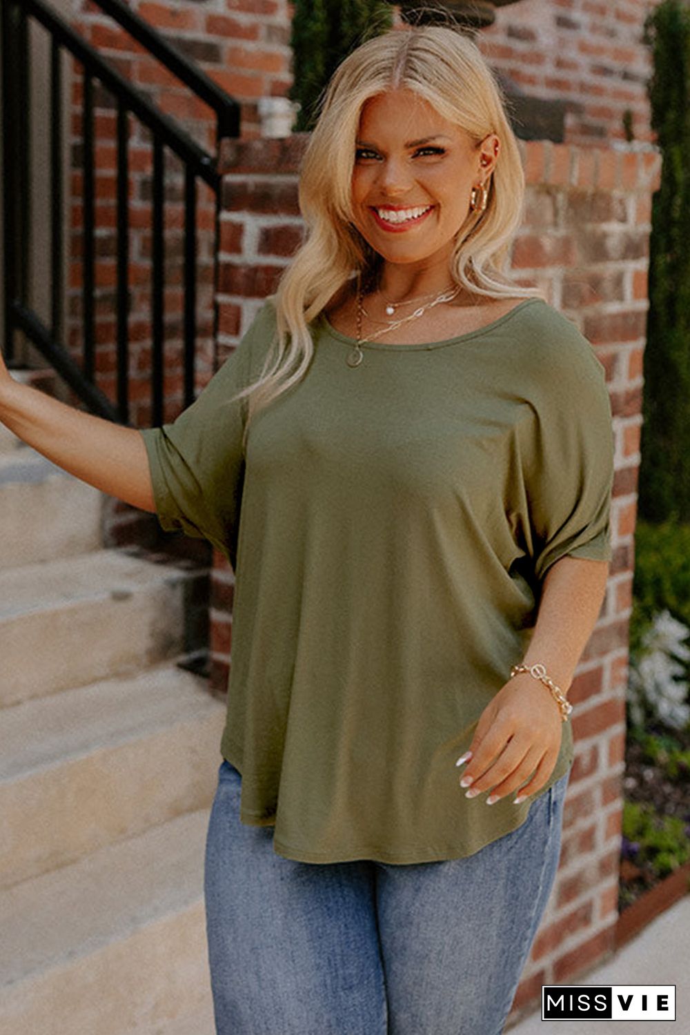 Green Plus Size Hollow-out Back Slouchy Tee