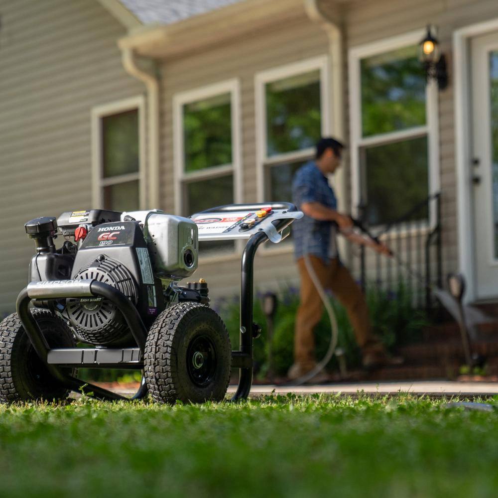 SIMPSON MegaShot 3200 PSI 2.5 GPM Gas Cold Water Pressure Washer with HONDA GC190 Engine (49-State) MSH3125-S