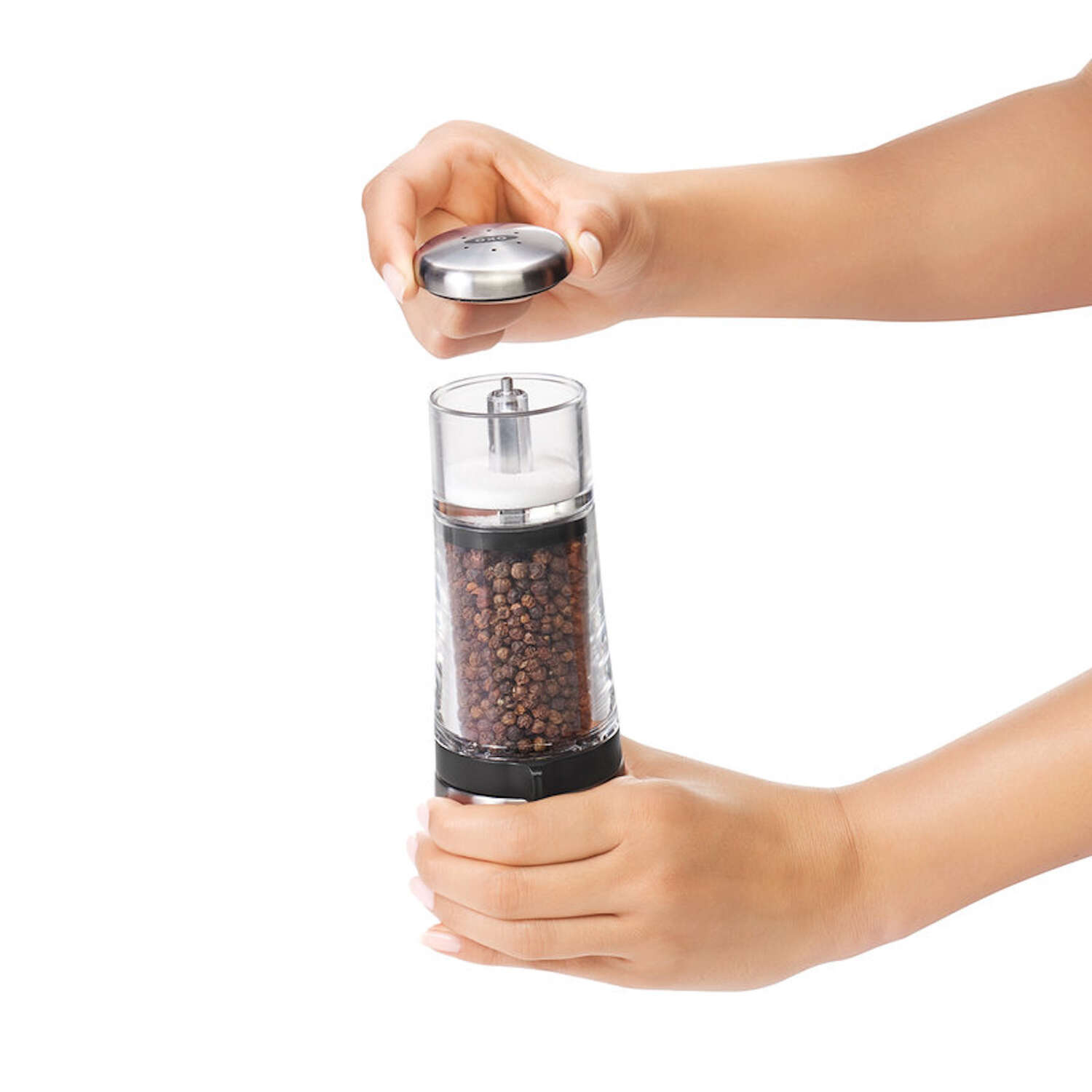 OXO Good Grips Clear/Silver Plastic/Stainless Steel 2-in-1 Salt and Pepper Grinder Shaker 4-3/4 oz