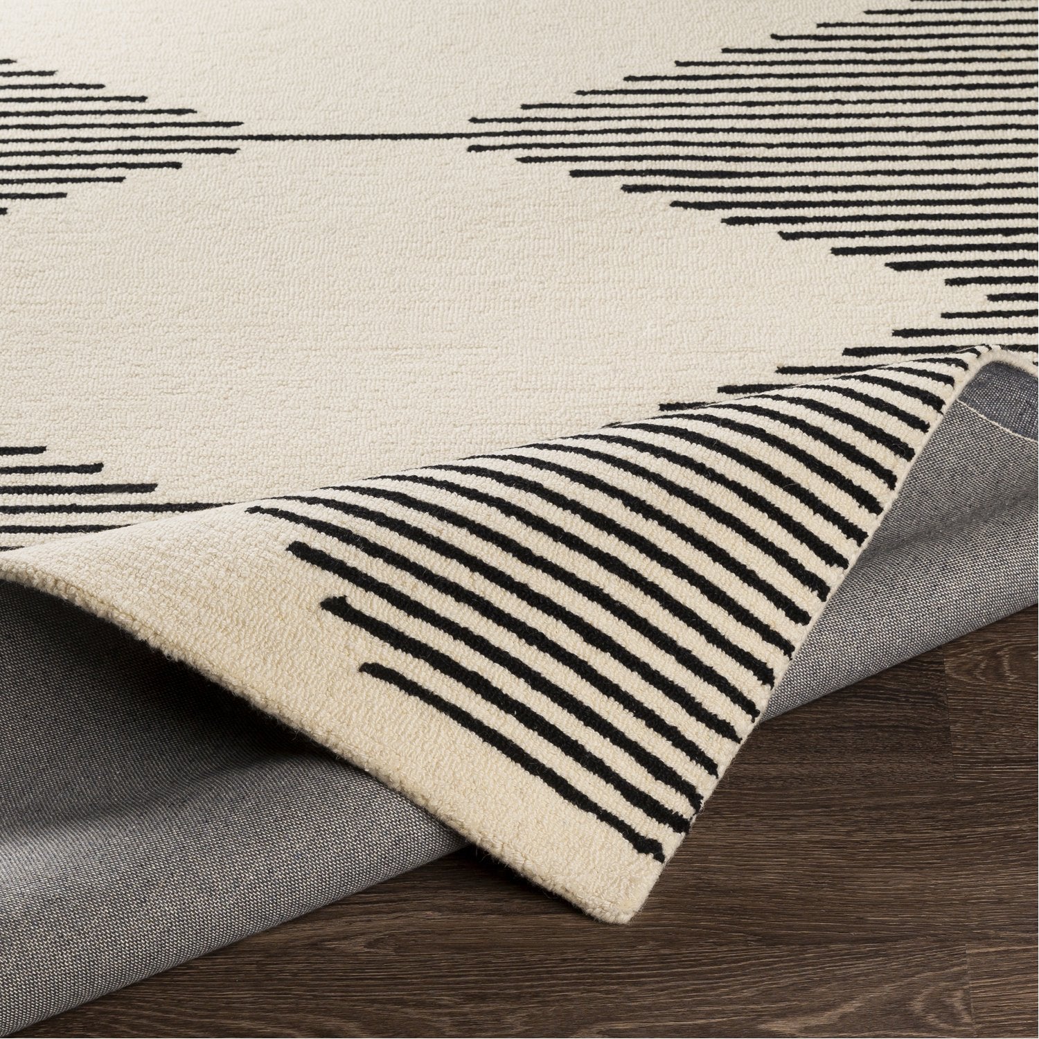 Granada Hand Tufted Rug in Black, Beige