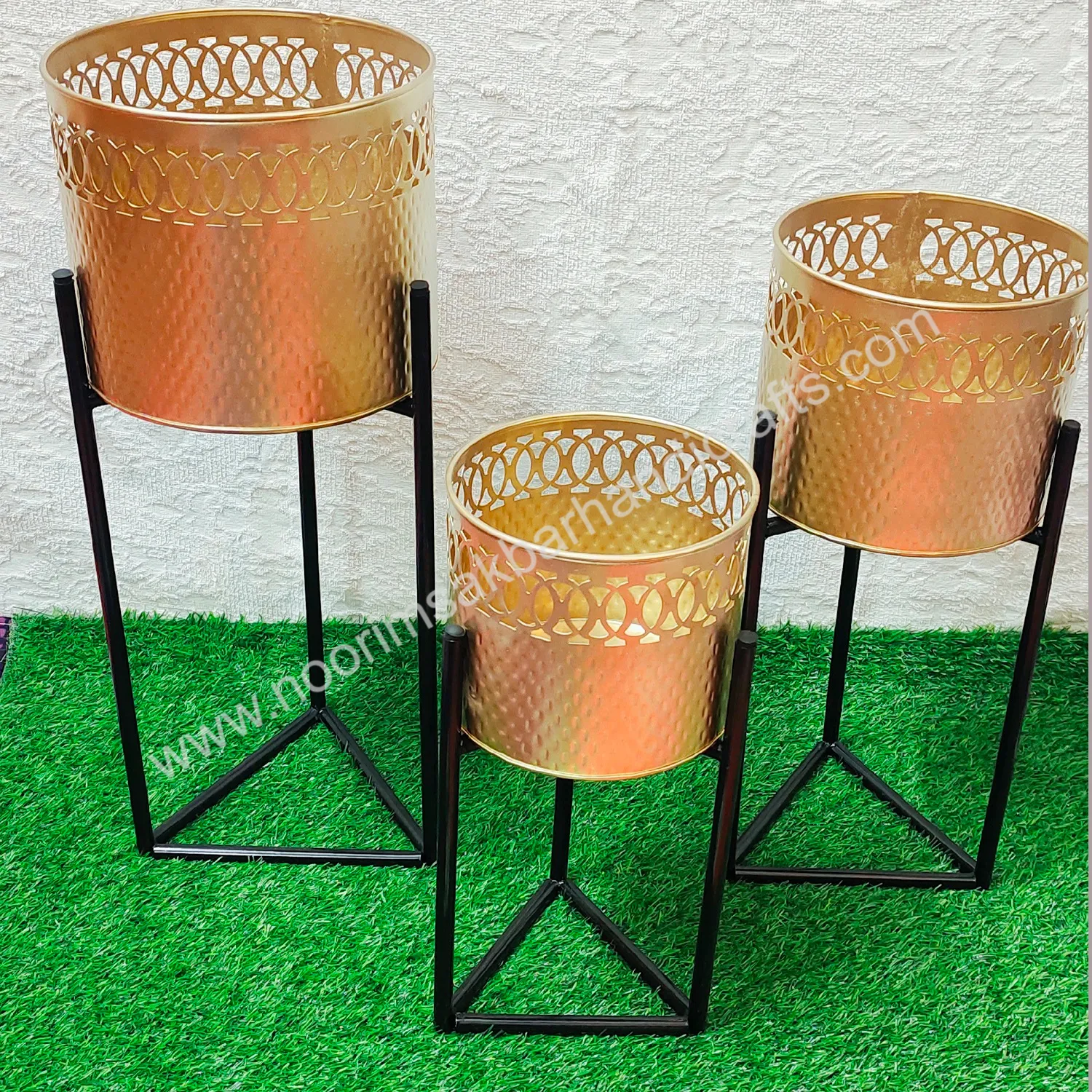 Admirable Design Round Shape Different Sizes Metal Perforated Brass Antique Planters and Pots With Iron Stand At Best Price