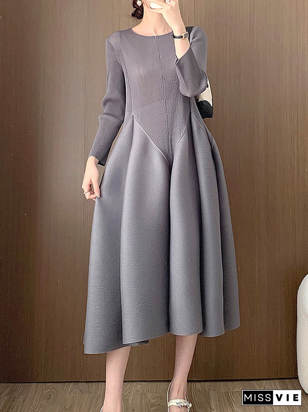 A-Line Loose Pleated Solid Color Split-Joint Round-Neck Midi Dresses