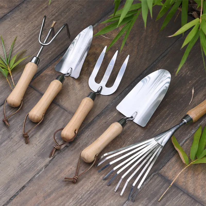 Hot Sale Flower Soil  Planting Digging Garden  grafting Tool Stainless Steel Head Bamboo Handle Gardening Trowel/